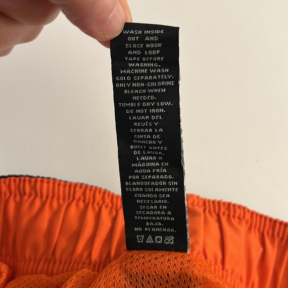 OP. Men’s size Med. (32-34) Navy Blue w/elastic waist Swim Trunks - Picture 7 of 11